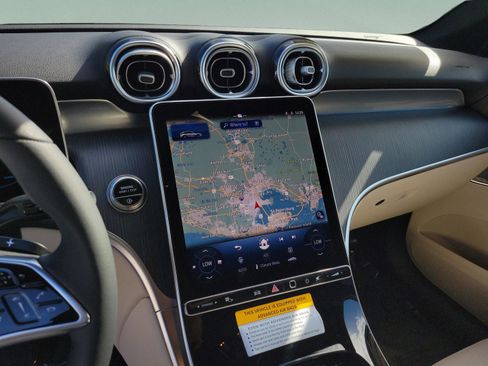 Certified 2026 Mercedes-Benz GLC 300 image 23