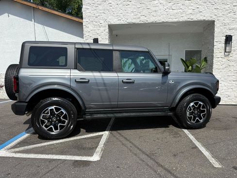 Used 2024 Ford Bronco Outer Banks AWD/4WD image 17