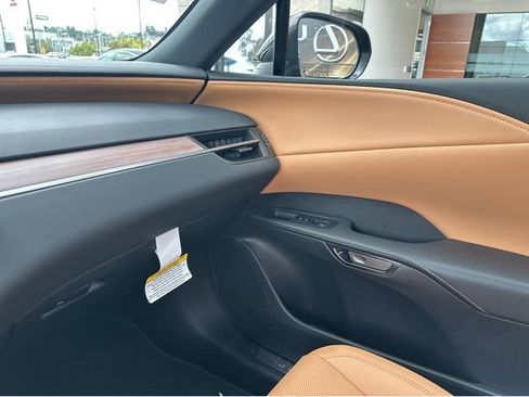 New 2026 Lexus RX 350h AWD/4WD image 14