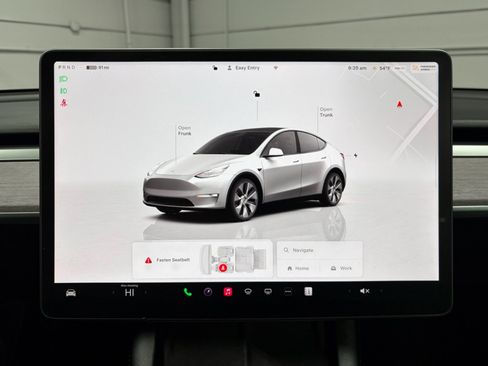 Used 2022 Tesla Model Y Long Range image 10