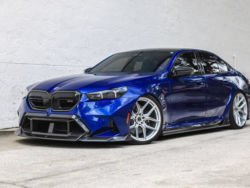 Used 2026 BMW M5 w/ Executive Package AWD/4WD image 45