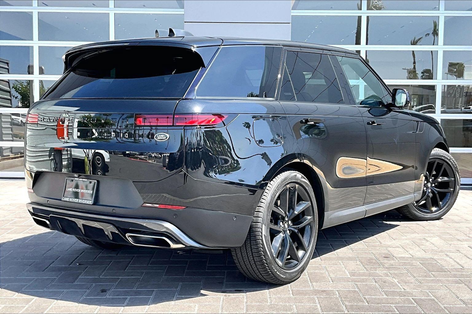 Certified 2023 Land Rover Range Rover Sport SE AWD/4WD image 11