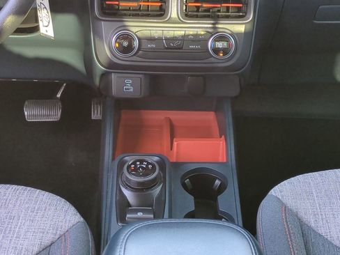 Used 2022 Ford Maverick XLT image 18