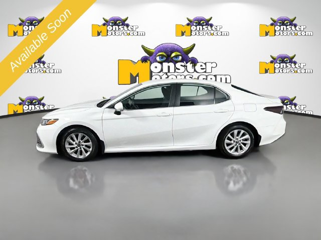 Used 2022 Toyota Camry LE FWD image 8