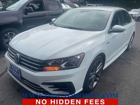 Used 2017 Volkswagen Passat 1.8T R-Line FWD image 1
