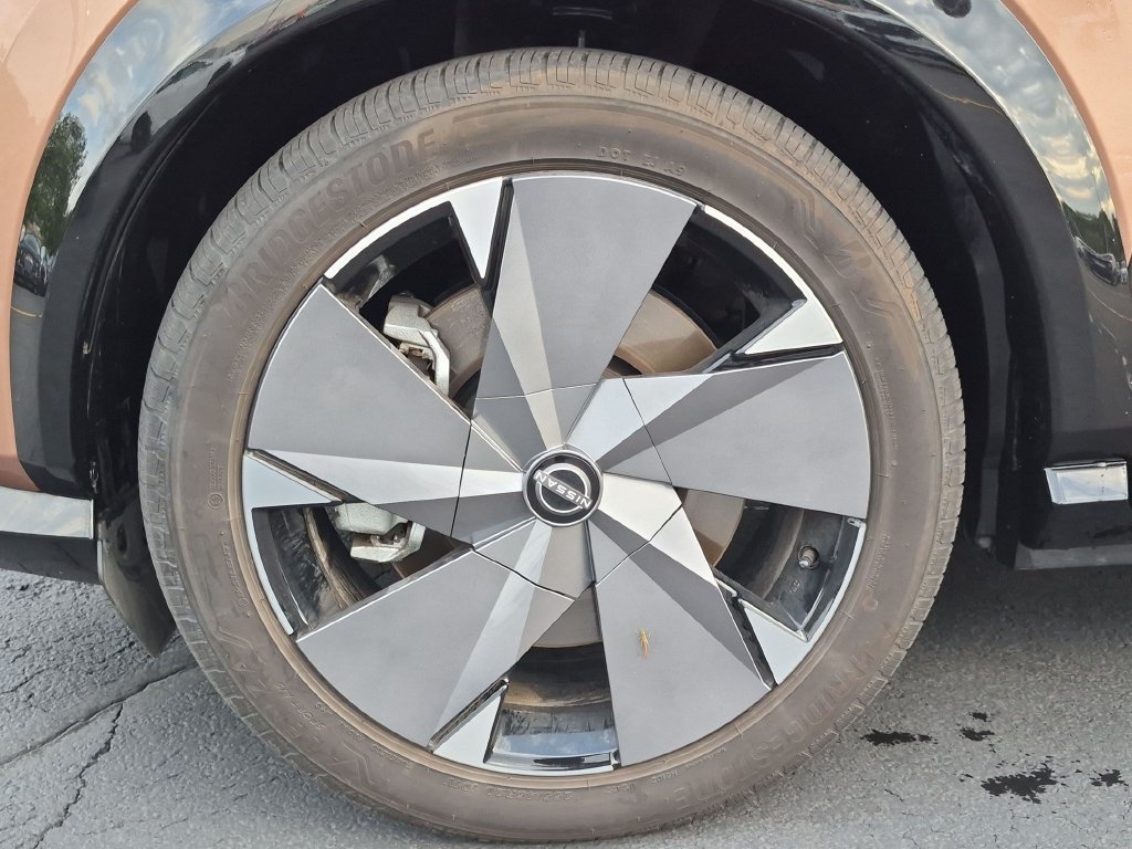 Used 2024 Nissan Ariya AWD image 9