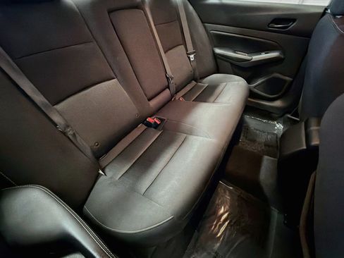 Used 2024 Nissan Altima 2.5 SV FWD image 14