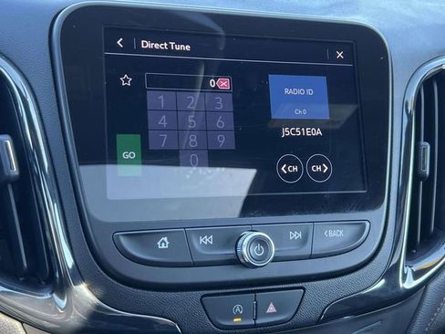 Used 2022 Chevrolet Equinox RS w/ RS Leather Package FWD image 30