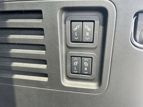 Used 2024 GMC Acadia Denali w/ Super Cruise Package AWD/4WD image 42