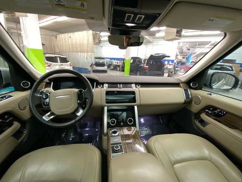 Used 2018 Land Rover Range Rover Supercharged AWD/4WD image 28