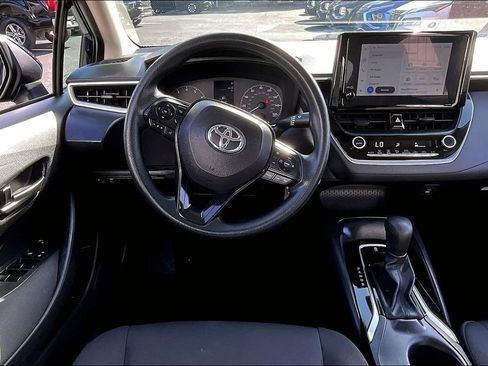 Used 2023 Toyota Corolla LE image 8