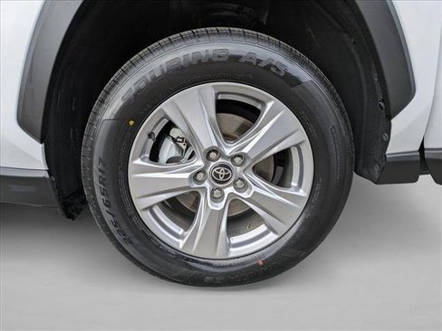 Used 2022 Toyota RAV4 XLE image 26