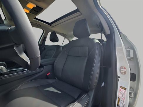 New 2025 Nissan Altima 2.5 SL image 18