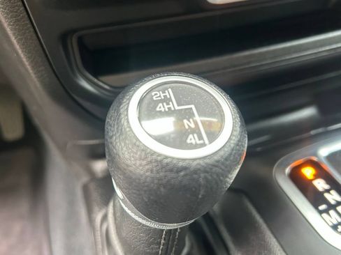 Used 2022 Jeep Wrangler Unlimited Sport AWD/4WD image 18
