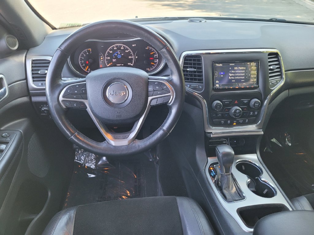 Used 2018 Jeep Grand Cherokee Altitude AWD/4WD image 19