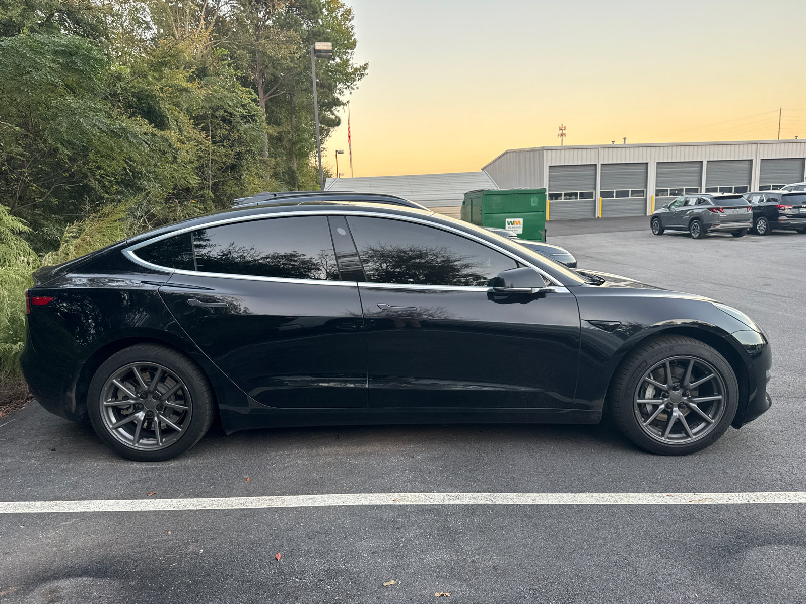 Used 2019 Tesla Model 3 Standard Range Plus RWD image 4