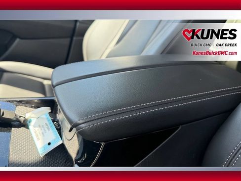 Used 2024 Buick Envision Preferred AWD/4WD image 17