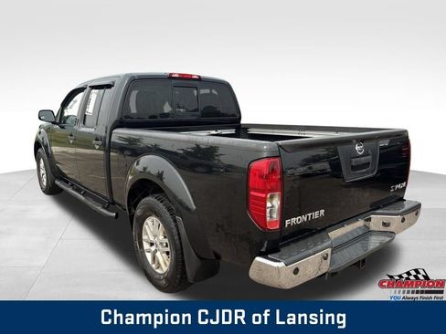 Used 2019 Nissan Frontier SV AWD/4WD image 5