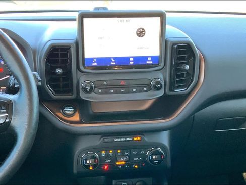 Used 2021 Ford Bronco Sport Outer Banks w/ Outer Banks Package (96D) image 6