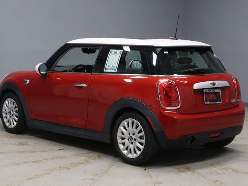 Used 2015 MINI Cooper 2-Door Hardtop image 9