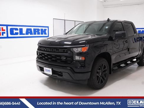 New 2026 Chevrolet Silverado 1500 Custom RWD image 1