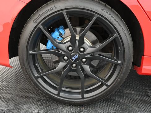 Used 2018 Ford Focus RS AWD/4WD image 49