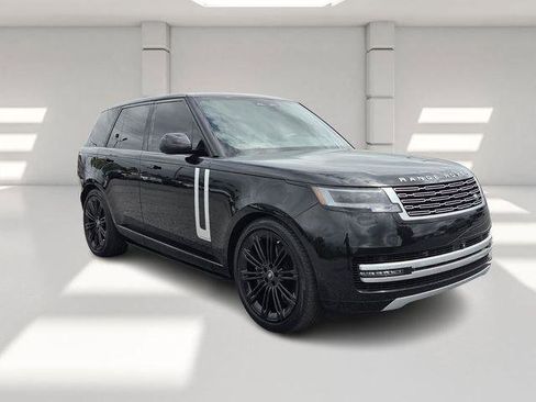 Used 2024 Land Rover Range Rover Autobiography image 7