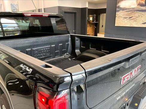 Used 2024 GMC Sierra 1500 SLT image 24