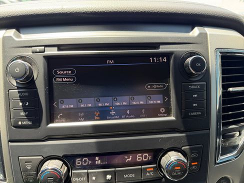 Used 2019 Nissan Titan SV w/ SV Convenience Package RWD image 21