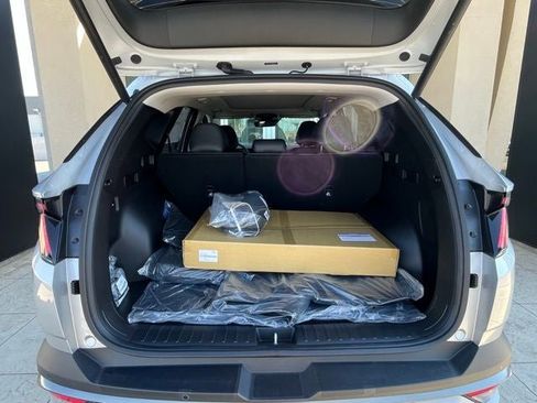 New 2026 Hyundai Tucson Limited image 30