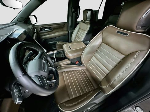Used 2026 GMC Yukon Denali Ultimate AWD/4WD image 5