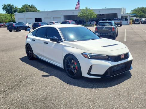 Used 2023 Honda Civic Type R image 7
