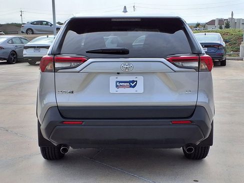 Used 2023 Toyota RAV4 LE FWD image 6
