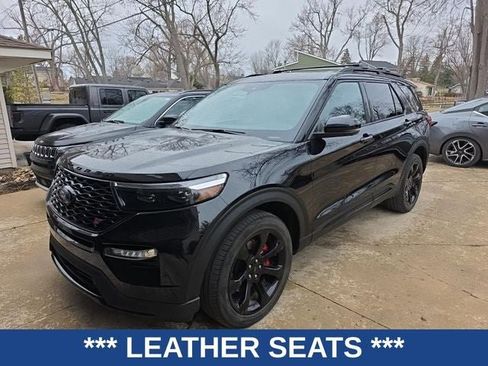 Used 2023 Ford Explorer ST w/ Equipment Group 401A image 3