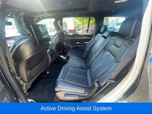 Certified 2024 Jeep Grand Cherokee L Overland w/ Advanced Protech Group III AWD/4WD image 17