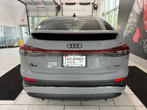 Used 2025 Audi Q4 e-tron Premium Plus AWD/4WD image 4