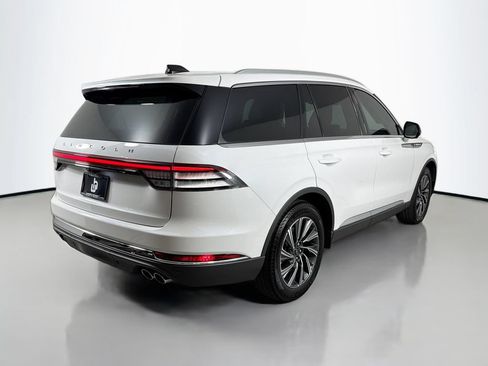 Used 2026 Lincoln Aviator 2WD image 5