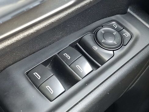 Used 2022 Chevrolet Silverado 2500 Custom w/ Custom Convenience Package AWD/4WD image 22