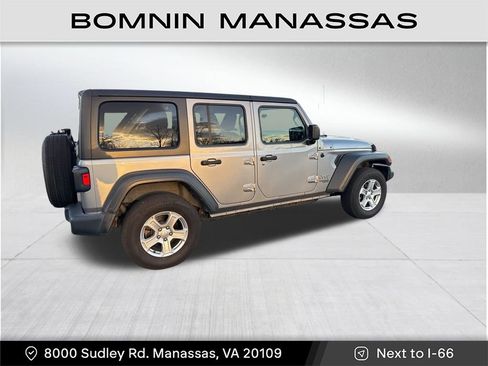 Used 2019 Jeep Wrangler Unlimited Sport S image 2