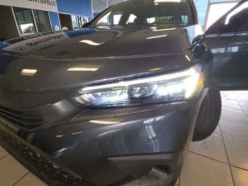 Used 2023 Honda Civic Sport image 25