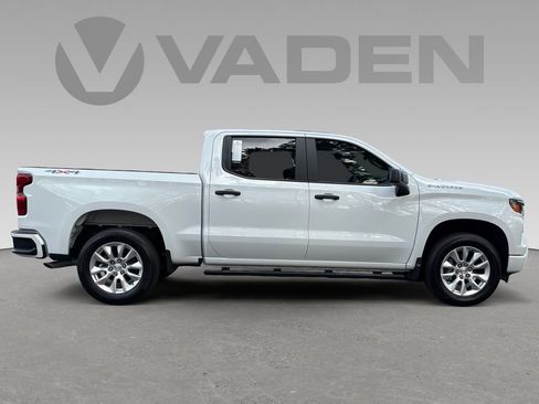 Used 2025 Chevrolet Silverado 1500 Custom image 6