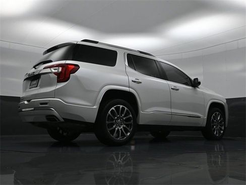 Certified 2023 GMC Acadia Denali w/ Denali Ultimate Package image 29
