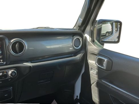 Certified 2023 Jeep Gladiator Overland image 23