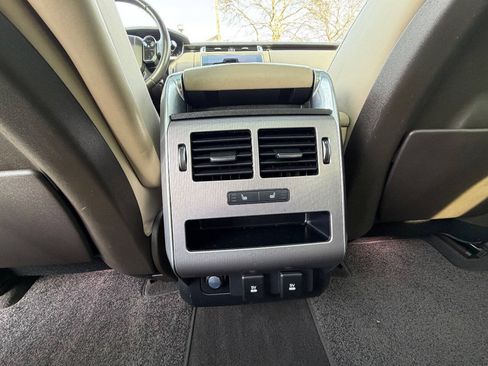 Used 2018 Land Rover Range Rover Sport HSE AWD/4WD image 36