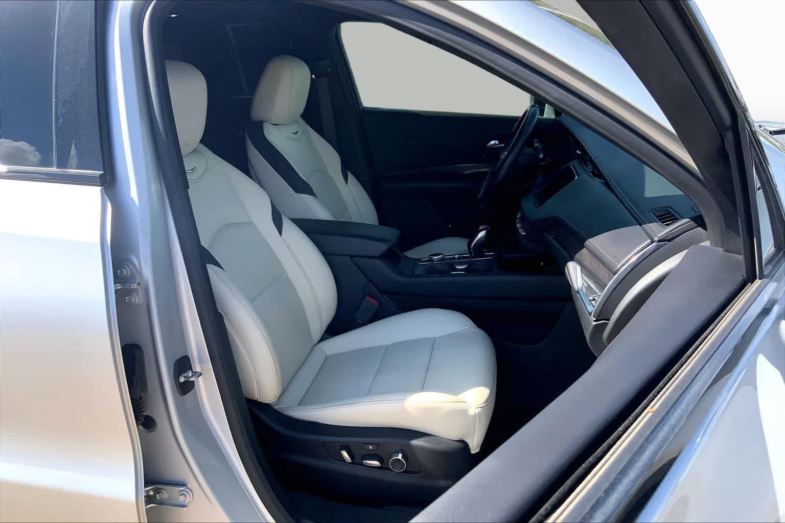 Used 2019 Cadillac XT4 Sport AWD/4WD image 9