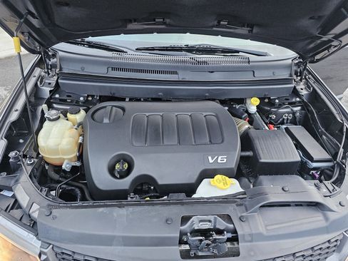 Used 2018 Dodge Journey GT image 9