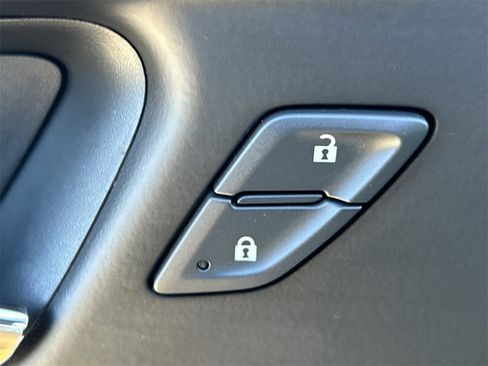 Used 2020 Chevrolet Malibu RS image 24