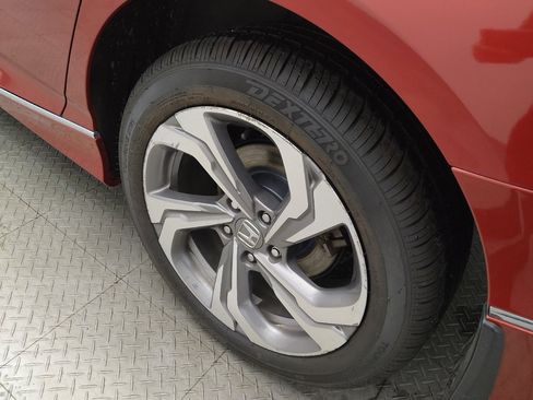 Used 2018 Honda Accord EX image 31
