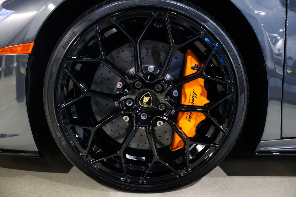Used 2024 Lamborghini Huracan EVO AWD/4WD image 33