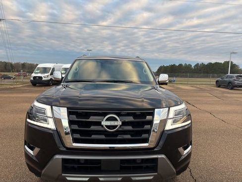 Certified 2024 Nissan Armada Platinum w/ Captain's Chairs Package image 6